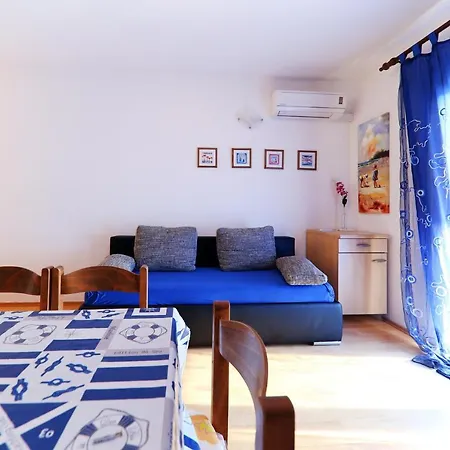 Comfortable In With Sea View 60 M² Zadar