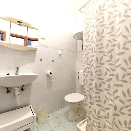 Comfortable In With Sea View 60 M² Zadar