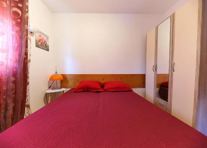 Appartamento Comfortable In With Sea View, 60 M² Zara