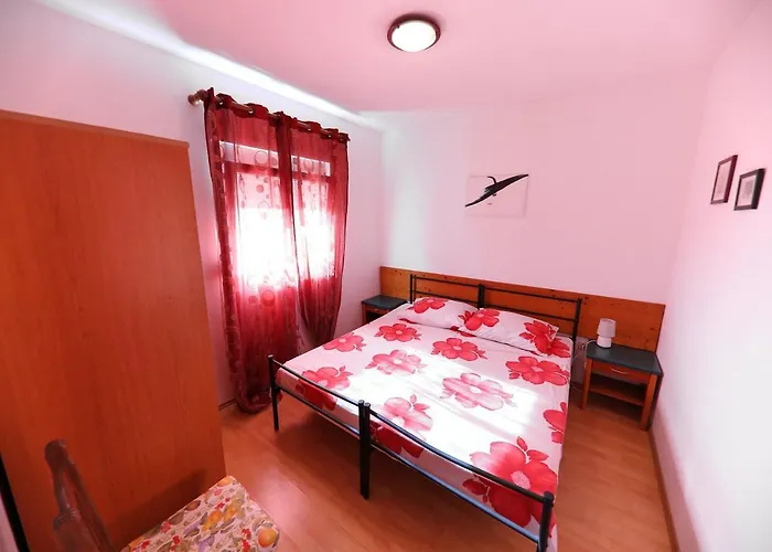Comfortable In With Sea View, 60 M² Appartamento Zara